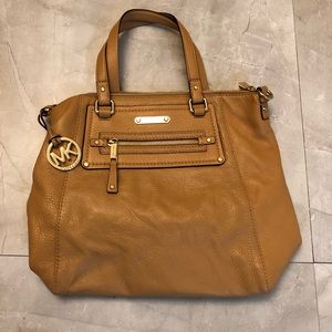 Michael Kors Leather Gilmore Tote